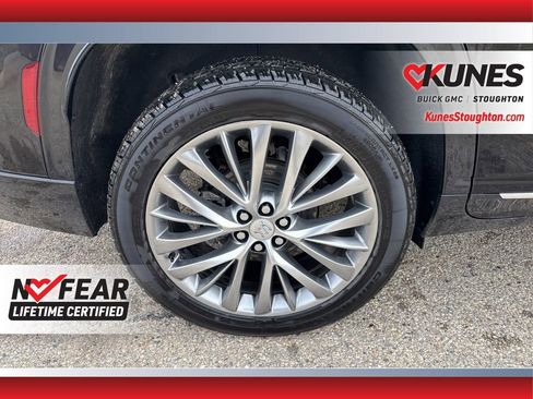Used 2025 Buick Enclave Avenir w/ Trailering Package, 5000 lbs. AWD/4WD image 14