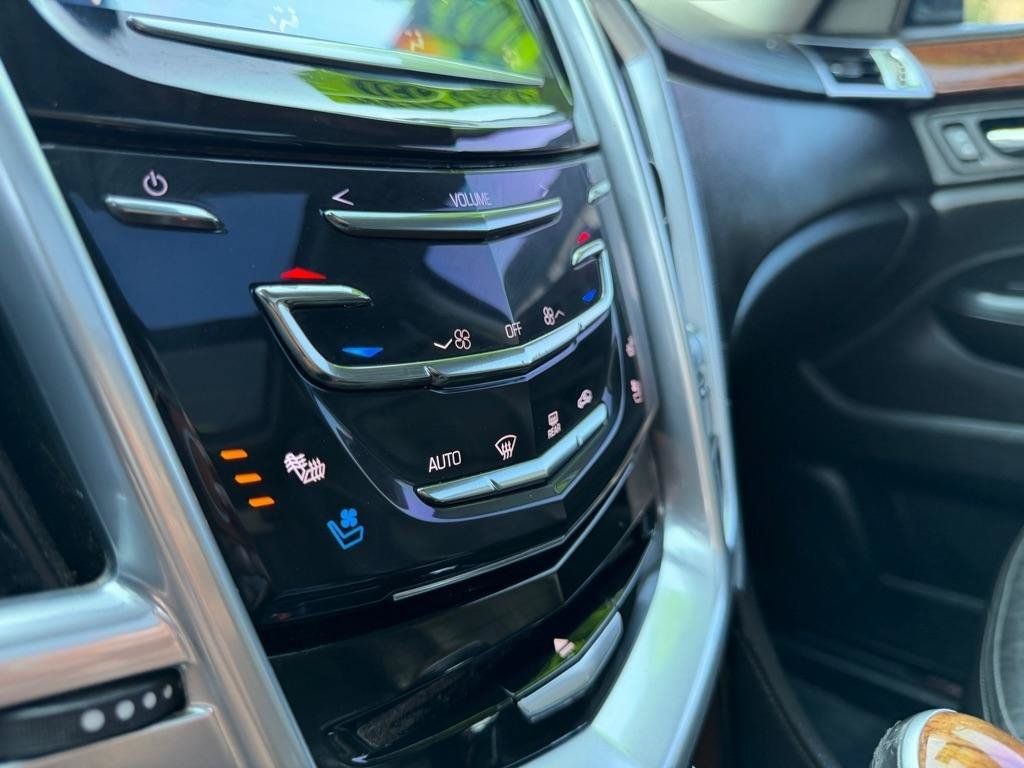 Used 2013 Cadillac SRX Premium FWD image 45