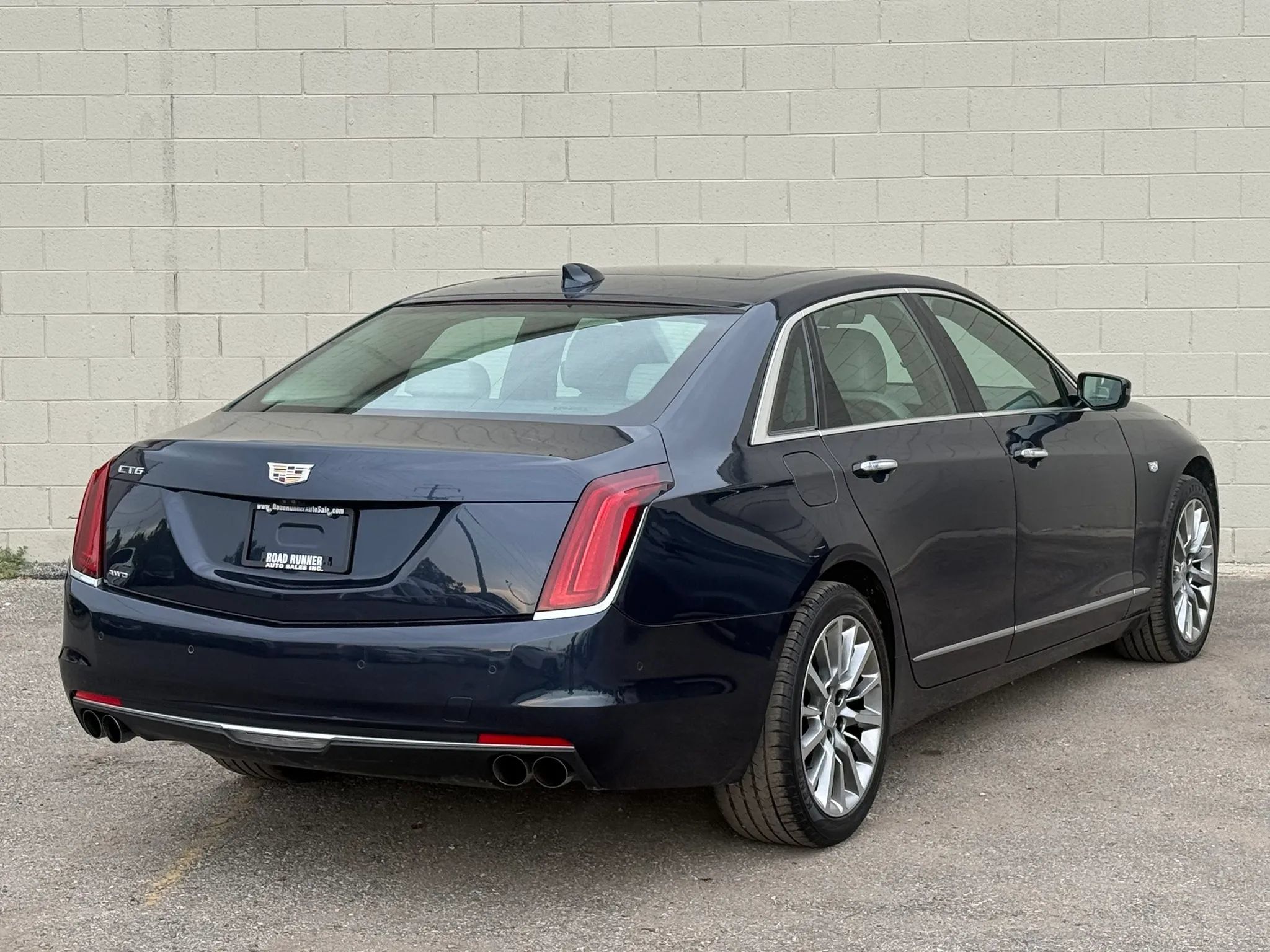 Used 2018 Cadillac CT6 Luxury AWD/4WD image 10