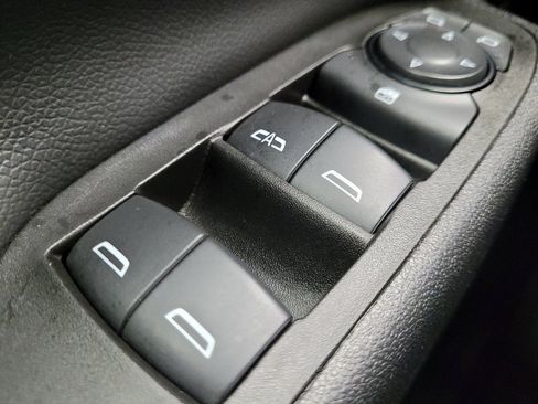 Used 2022 Chevrolet Equinox LT FWD image 27