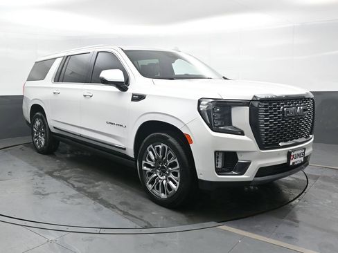 Used 2023 GMC Yukon XL Denali Ultimate AWD/4WD image 52