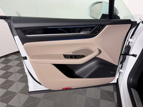 New 2025 Porsche Macan 4S Electric image 24