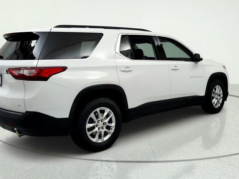 Certified 2021 Chevrolet Traverse LT FWD image 5
