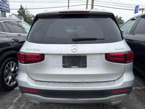 Used 2021 Mercedes-Benz GLB 250 4MATIC image 6