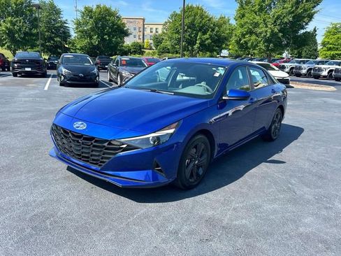 Used 2023 Hyundai Elantra SEL FWD image 8