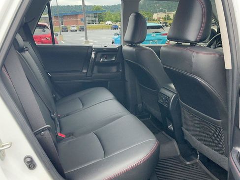 Certified 2024 Toyota 4Runner TRD Off-Road Premium w/ TRD Black Wheel Package (TMS) AWD/4WD image 31
