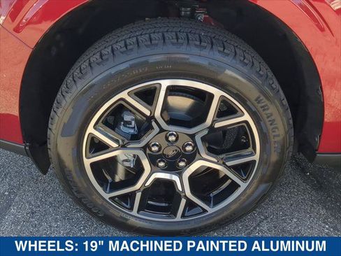 Certified 2026 Ford Maverick Lariat w/ 4K Tow Package AWD/4WD image 9