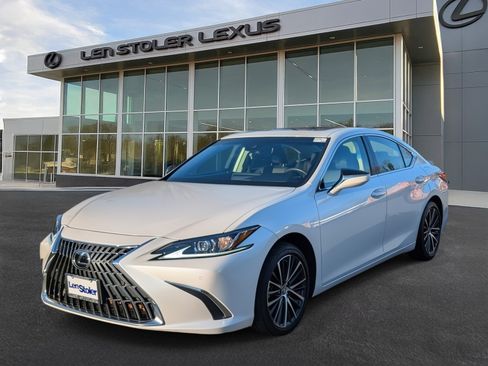 Certified 2023 Lexus ES 350 w/ Premium Package image 7