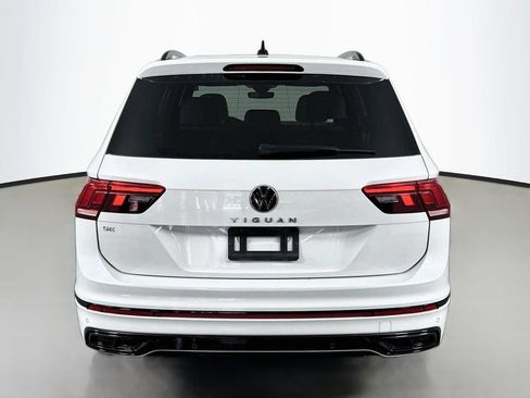 Used 2023 Volkswagen Tiguan SE R-Line FWD image 10