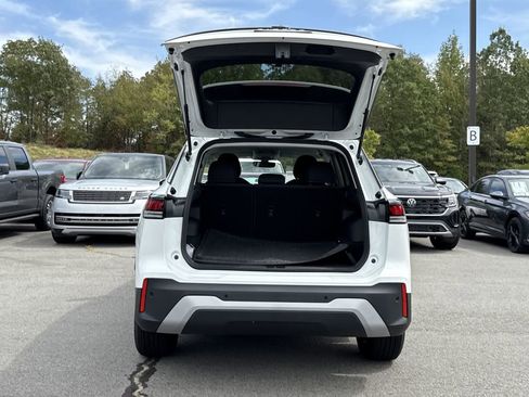 New 2025 Volkswagen Tiguan S image 15