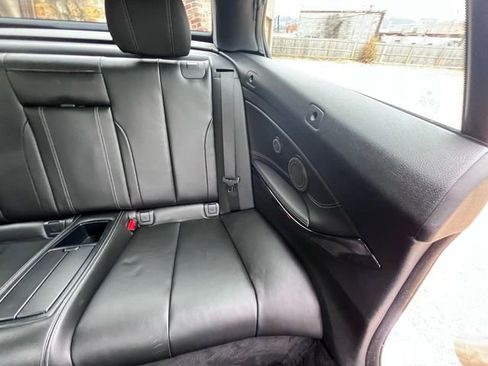 Used 2018 BMW M4 Convertible image 51