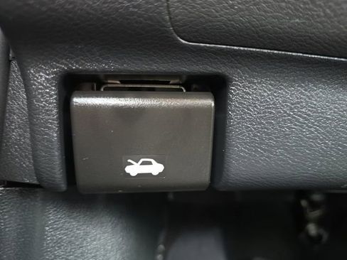 New 2026 Nissan Kicks S image 30