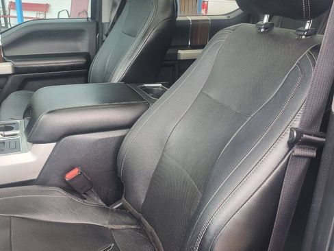 Used 2015 Ford F150 Lariat w/ Equipment Group 502A Luxury RWD image 11