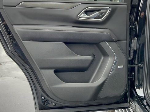 Used 2023 GMC Yukon AT4 w/ AT4 Premium Package image 38