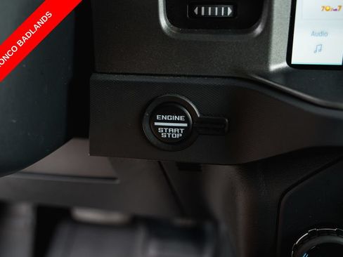 Used 2024 Ford Bronco Badlands AWD/4WD image 18