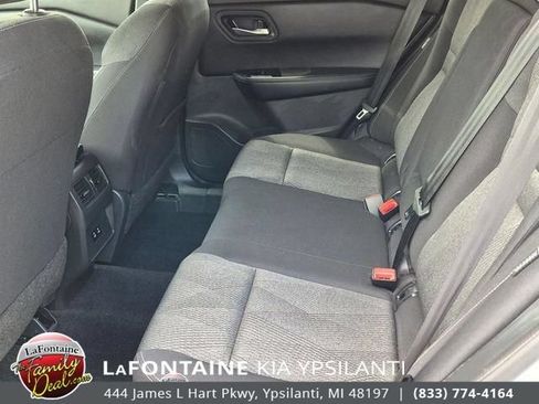 Used 2025 Nissan Rogue SV FWD image 25