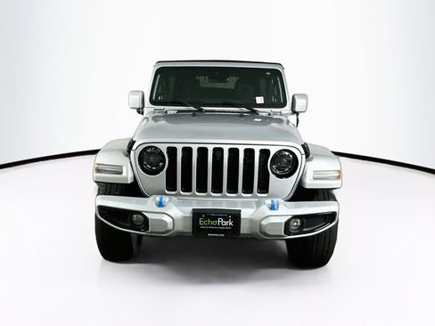 Used 2023 Jeep Wrangler Unlimited Sahara AWD/4WD image 2
