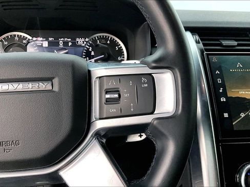 Used 2023 Land Rover Discovery S R-Dynamic image 27