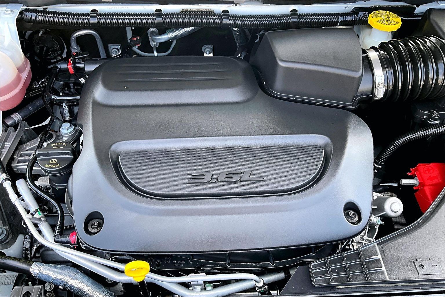 Used 2023 Chrysler Pacifica Touring-L FWD image 34