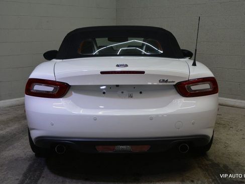 Used 2017 FIAT 124 Spider Lusso image 10