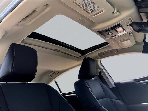 Used 2023 Lexus ES 350 w/ ES 350 Ultra Luxury Package FWD image 29