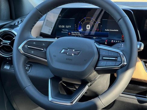 New 2026 Chevrolet Equinox ACTIV w/ Convenience Package III image 7