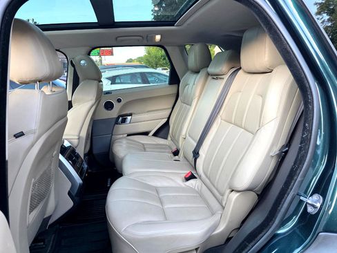 Used 2014 Land Rover Range Rover Sport HSE image 11