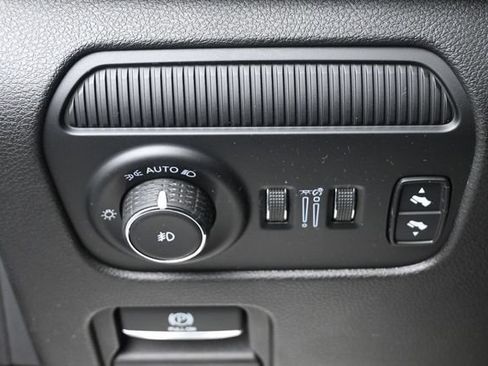 Used 2023 Jeep Wagoneer Series II AWD/4WD image 19