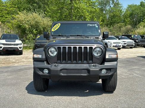 Used 2022 Jeep Wrangler Unlimited Sport AWD/4WD image 3