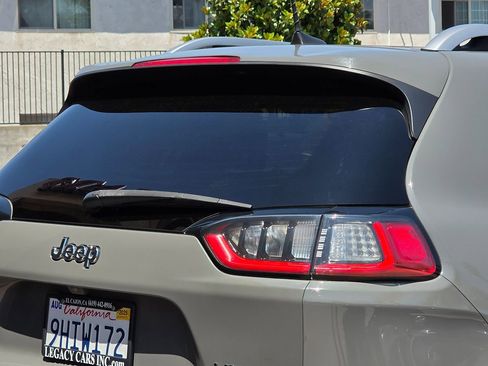 Used 2020 Jeep Cherokee Limited image 14