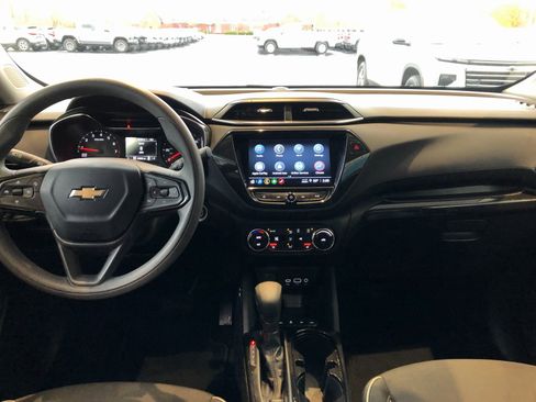 Certified 2023 Chevrolet TrailBlazer LT w/ Convenience Package image 16