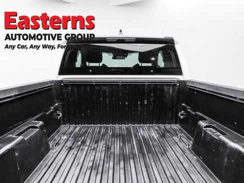 Used 2024 Toyota Tacoma SR image 9