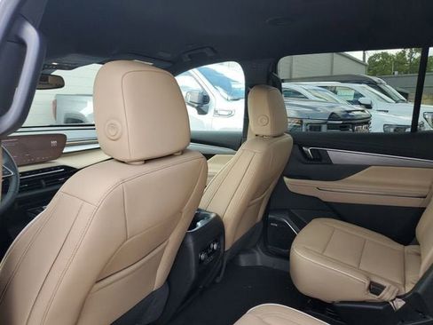 New 2026 Buick Enclave Preferred FWD image 10