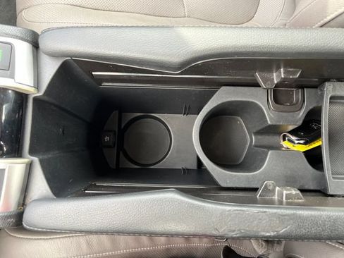 Used 2017 Honda Civic Touring image 25