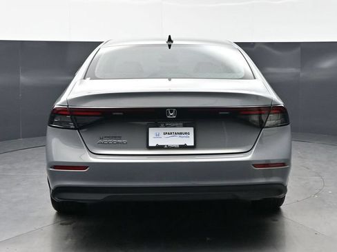 Certified 2025 Honda Accord SE image 6