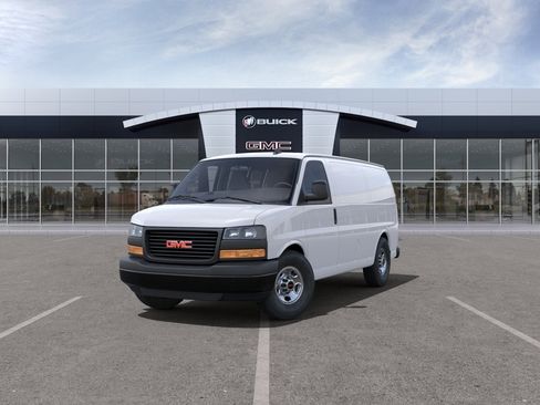 New 2024 GMC Savana 2500 w/ Driver Convenience Package RWD image 32