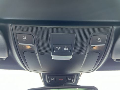 Certified 2018 Mercedes-Benz SLC 300 image 28