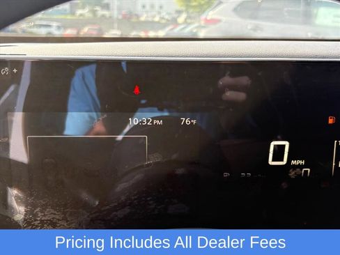Certified 2025 Nissan Kicks SV AWD/4WD image 10