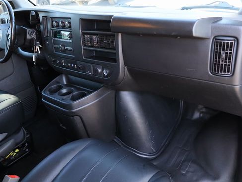 Used 2023 GMC Savana 3500 w/ Power Convenience Package image 30