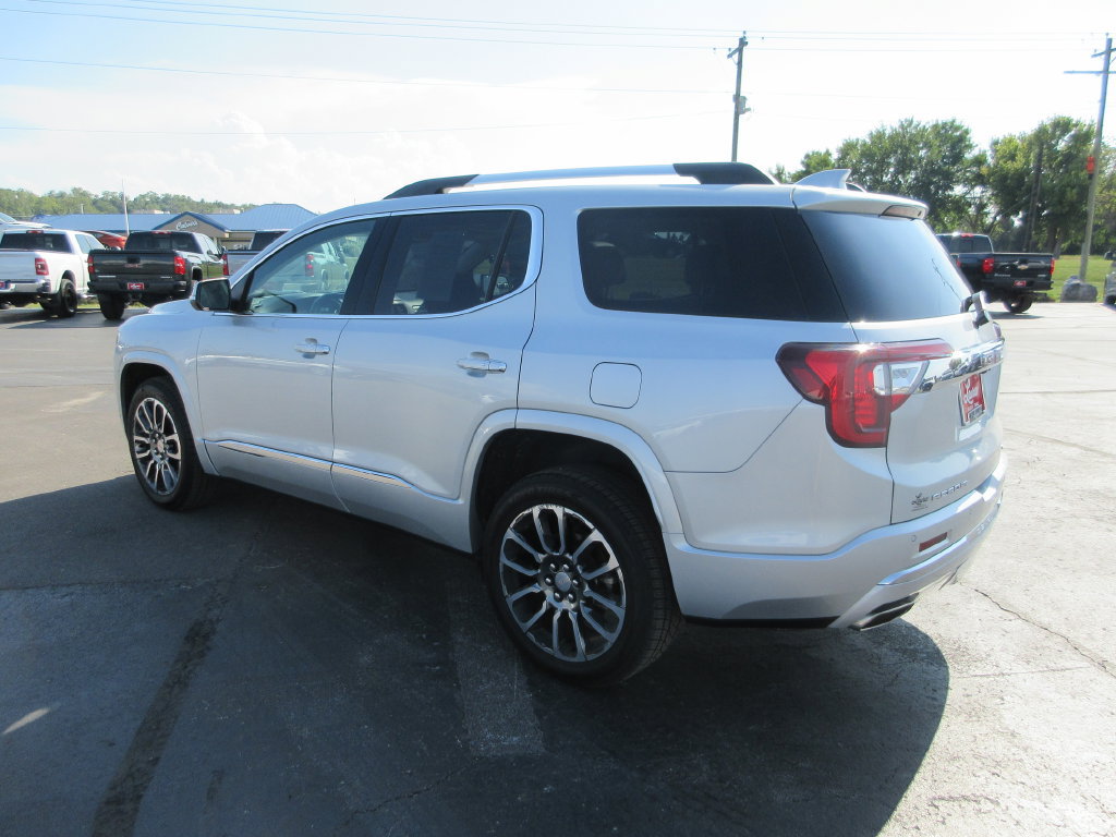 Used 2020 GMC Acadia Denali AWD/4WD image 8