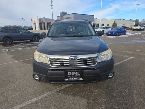 Used 2010 Subaru Forester 2.5X Limited image 2