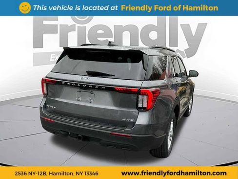 Used 2026 Ford Explorer Active AWD/4WD image 9