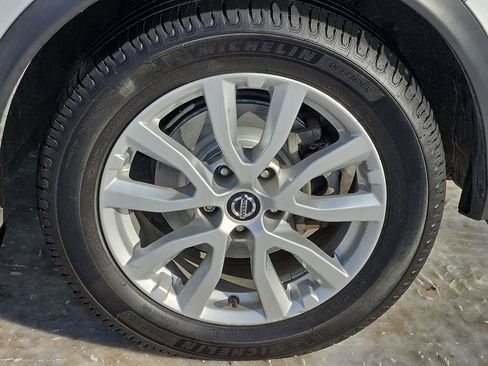 Used 2020 Nissan Rogue Sport SV w/ All-Weather Package image 10