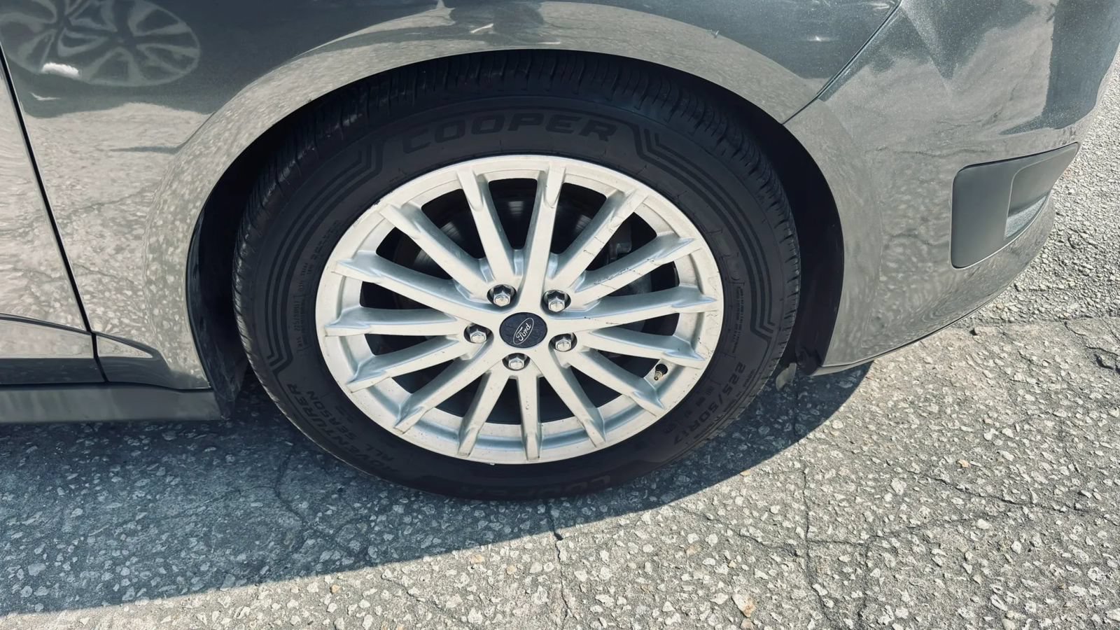 Used 2016 Ford C-MAX SE FWD image 24