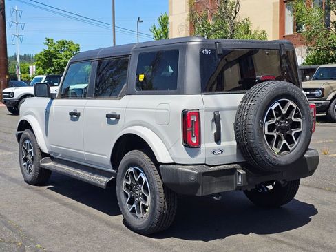 New 2026 Ford Bronco Outer Banks AWD/4WD image 3
