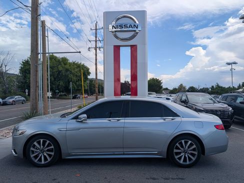 Used 2020 Lincoln Continental FWD image 3
