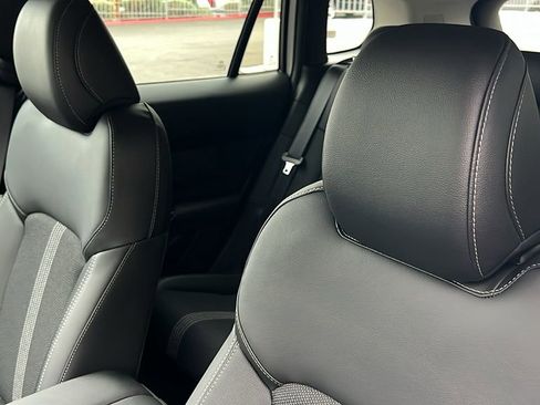 Certified 2025 MAZDA CX-50 AWD 2.5 S w/ Premium Package image 11