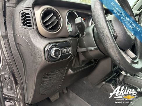 Used 2021 Jeep Wrangler Unlimited Sport image 15