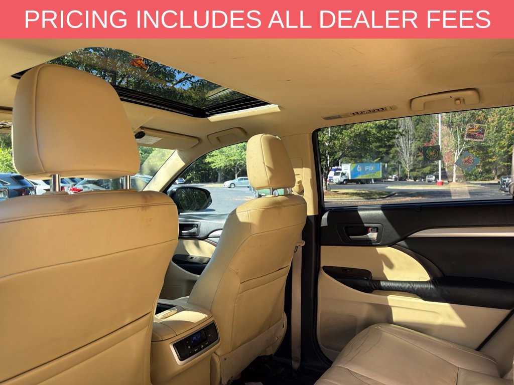 Used 2015 Toyota Highlander XLE FWD image 10