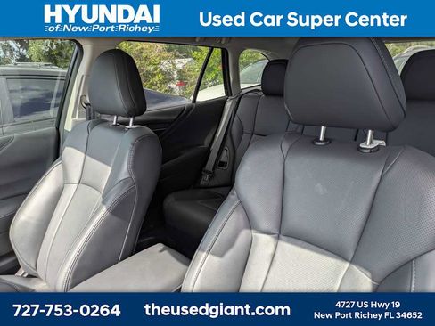 Used 2025 Subaru Outback Limited w/ Popular Package #2 AWD/4WD image 3